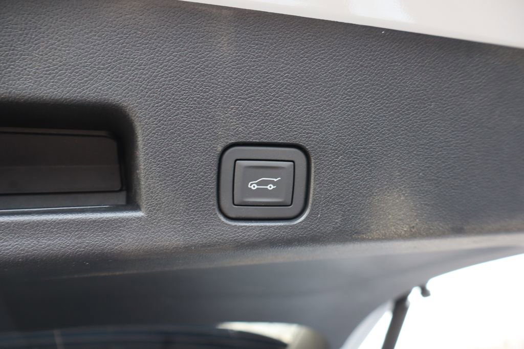 New 2026 Chevrolet Traverse LT image 24