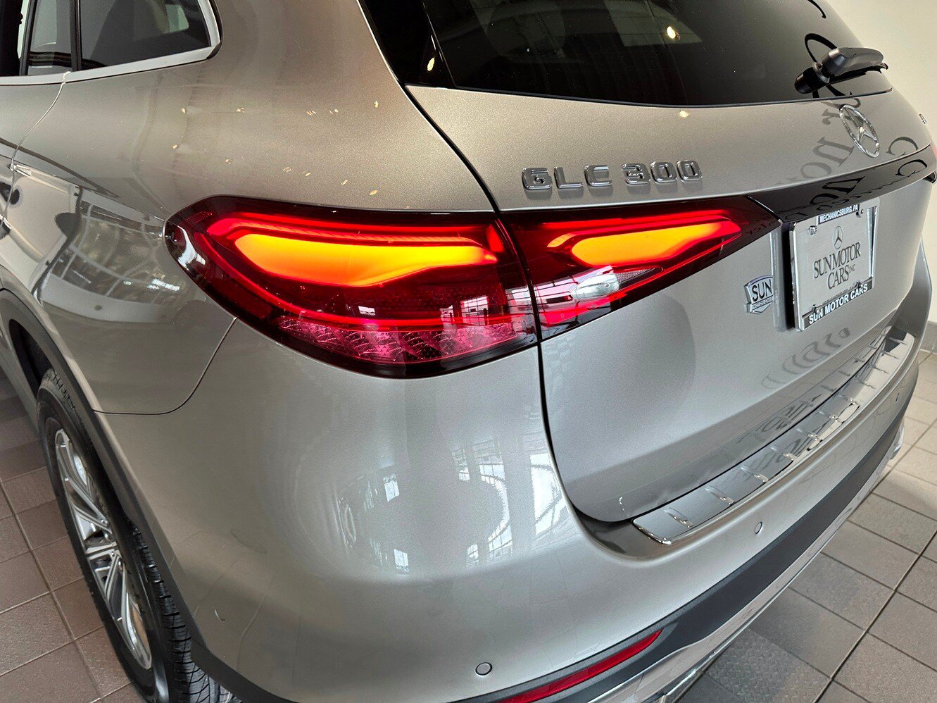 Used 2024 Mercedes-Benz GLC 300 4MATIC image 37