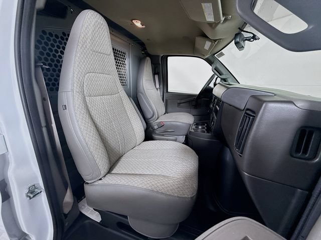 New 2025 Chevrolet Express 2500 w/ Driver Convenience Package RWD image 28