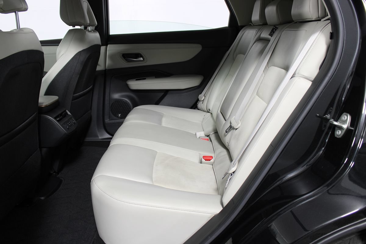 Used 2023 Nissan Ariya FWD image 26