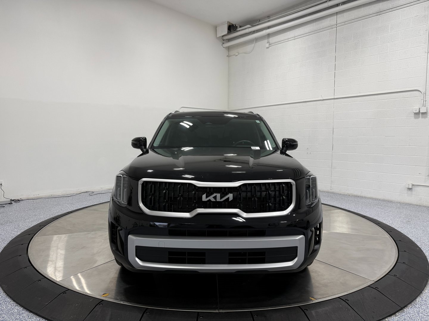 Used 2025 Kia Telluride EX image 2