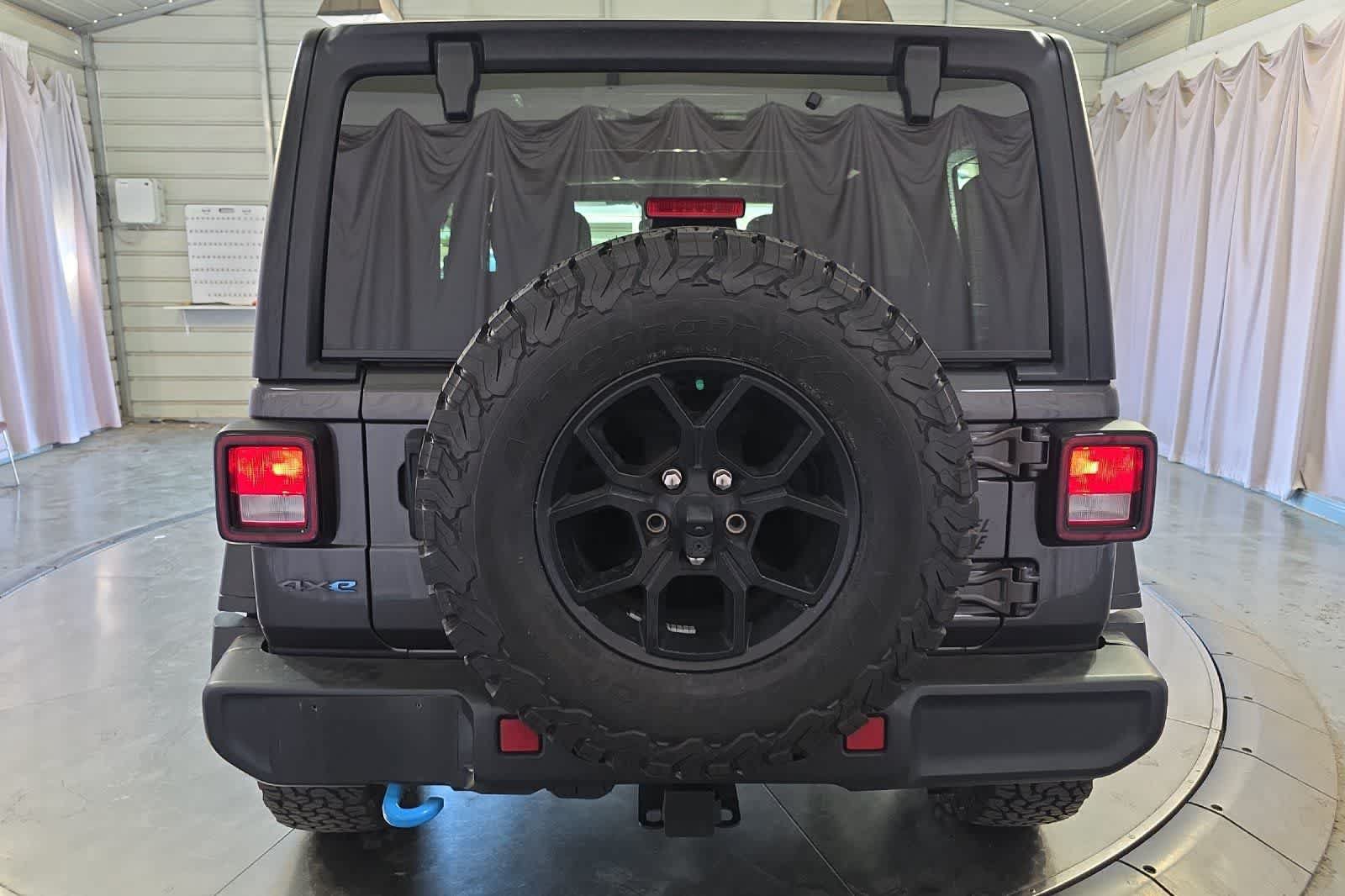Used 2024 Jeep Wrangler Unlimited AWD/4WD image 8