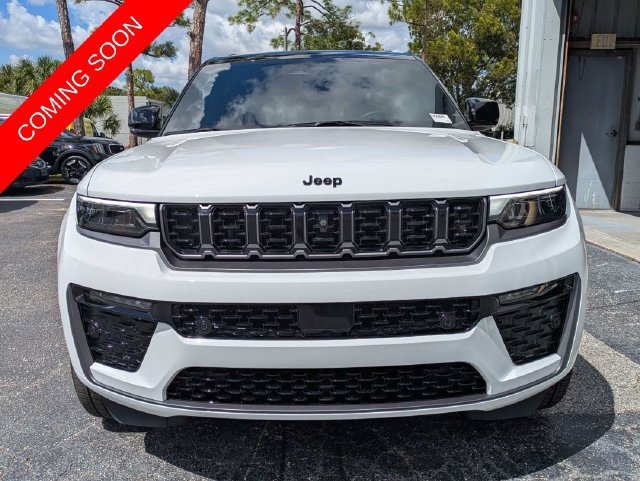 Certified 2026 Jeep Grand Cherokee Summit w/ Obsidian Package AWD/4WD image 7