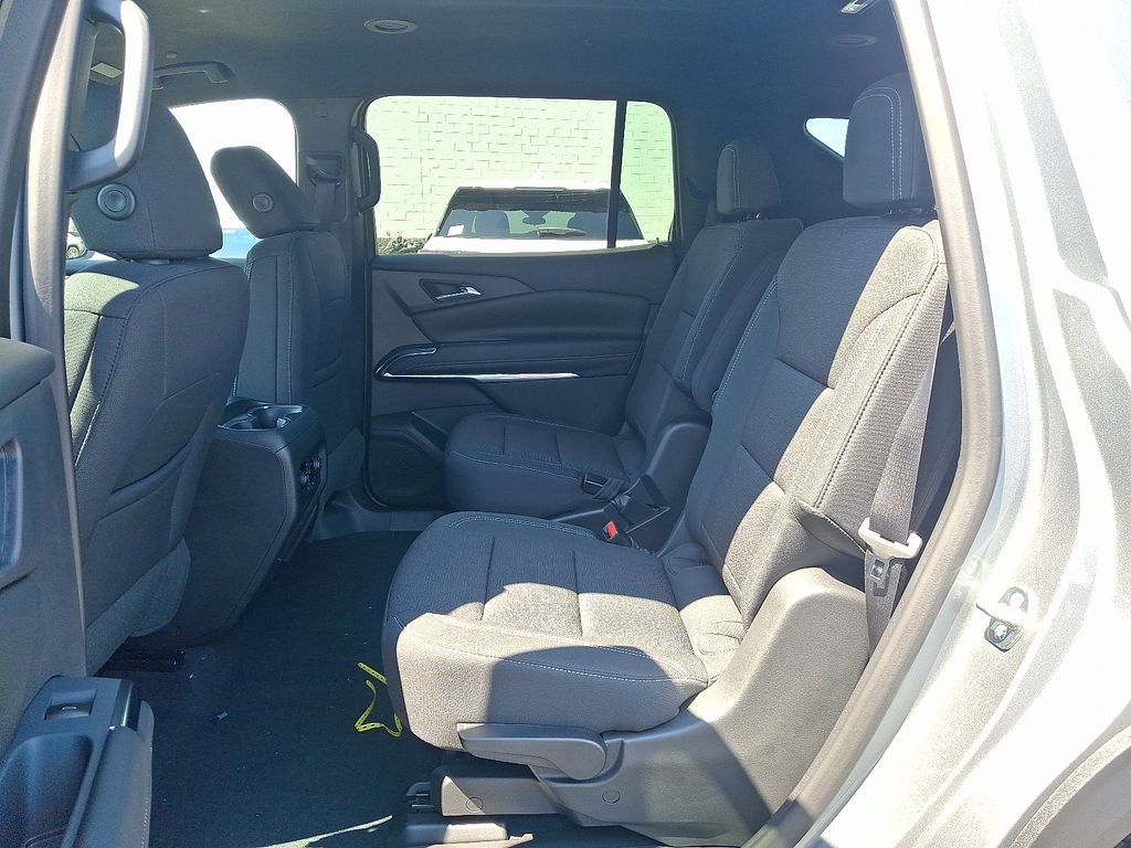 New 2027 Chevrolet Traverse LT w/ Midnight/Sport Edition FWD image 5