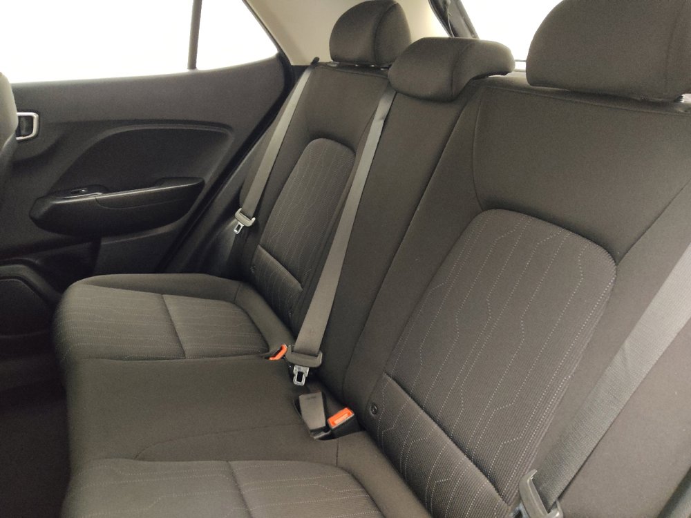 Used 2021 Hyundai Venue SE image 18