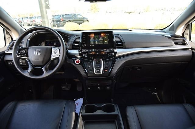 Used 2023 Honda Odyssey Touring image 7
