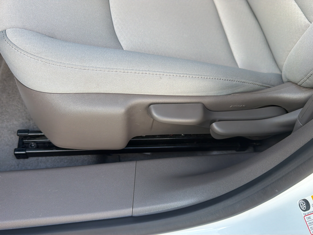 Used 2023 Chevrolet Malibu LS FWD image 18