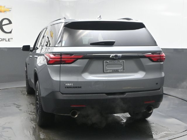 Used 2023 Chevrolet Traverse LT FWD image 41