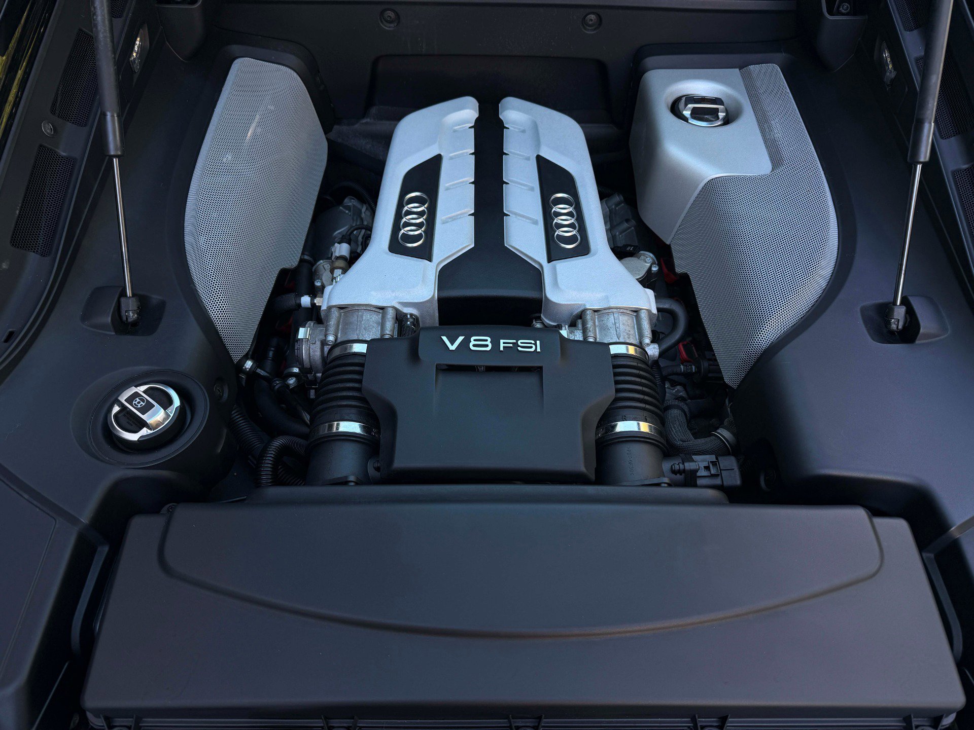 Used 2008 Audi R8 V8 image 29