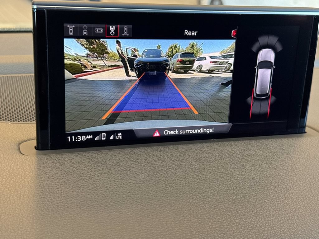Used 2018 Audi Q7 3.0T Prestige AWD/4WD image 28