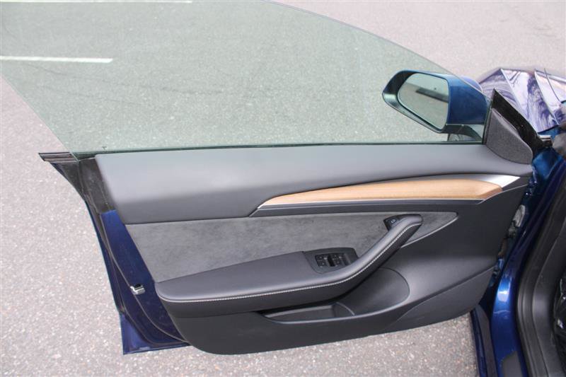Used 2023 Tesla Model 3 Standard Range RWD image 12