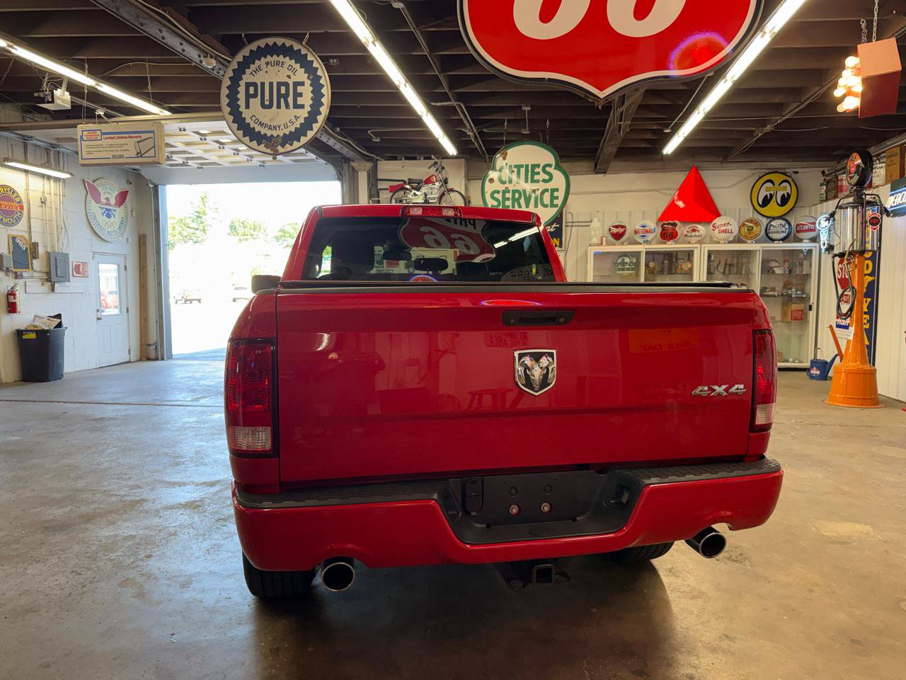 Used 2016 RAM 1500 Express w/ Popular Equipment Group AWD/4WD image 4