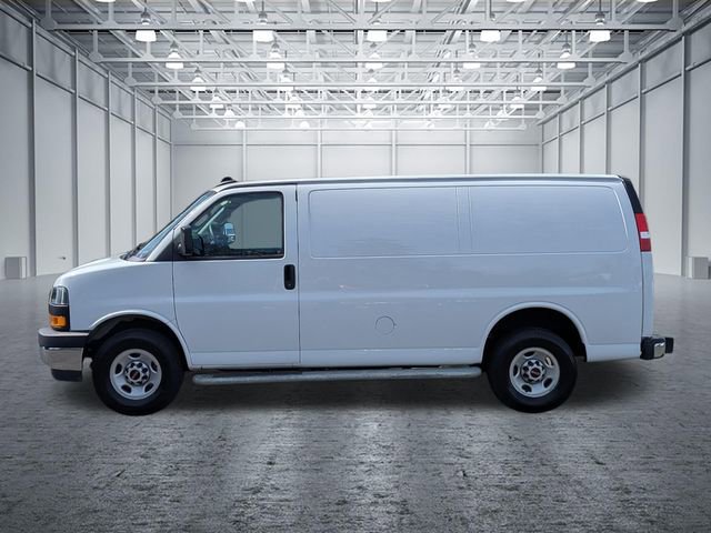 Used 2024 GMC Savana 2500 w/ Driver Convenience Package image 2