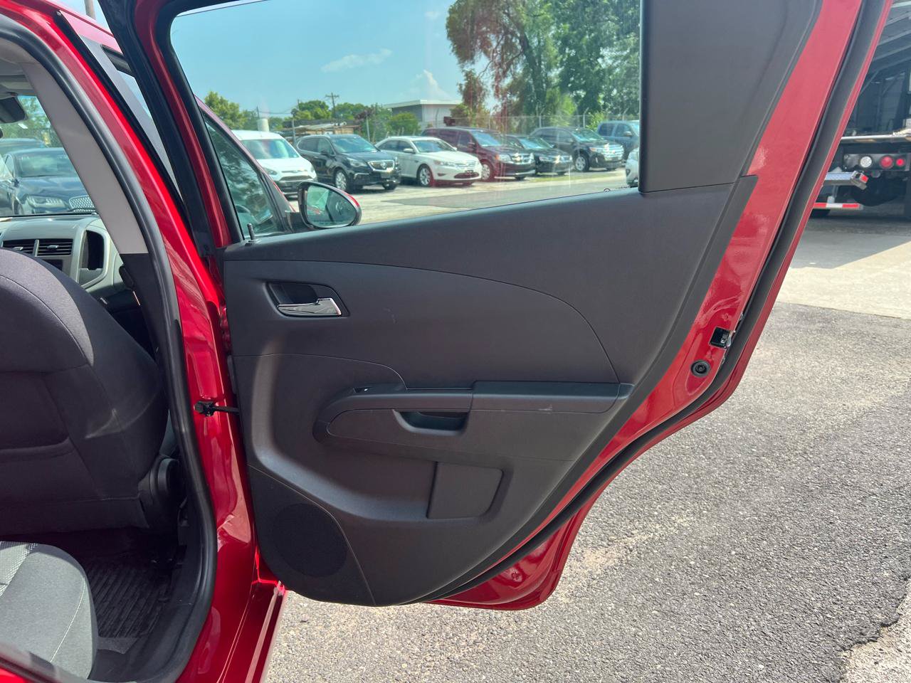 Used 2013 Chevrolet Sonic LT FWD image 17