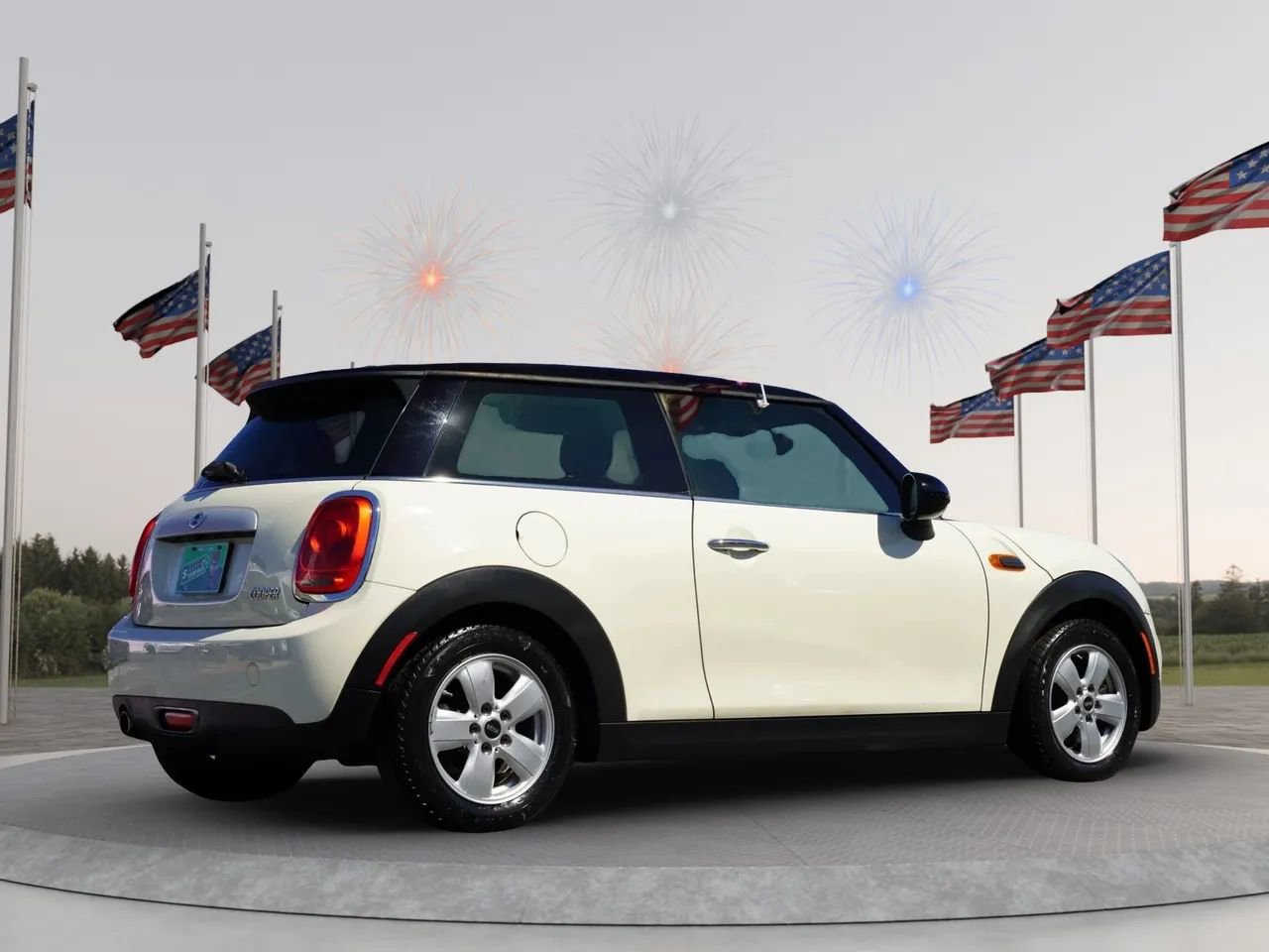 Used 2015 MINI Cooper 2-Door Hardtop image 6