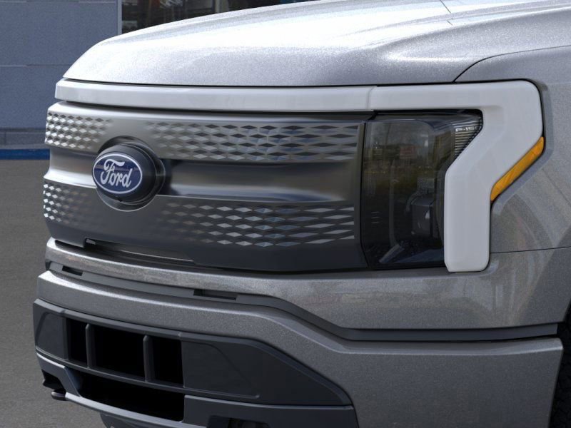 New 2025 Ford F150 Lightning XLT image 18