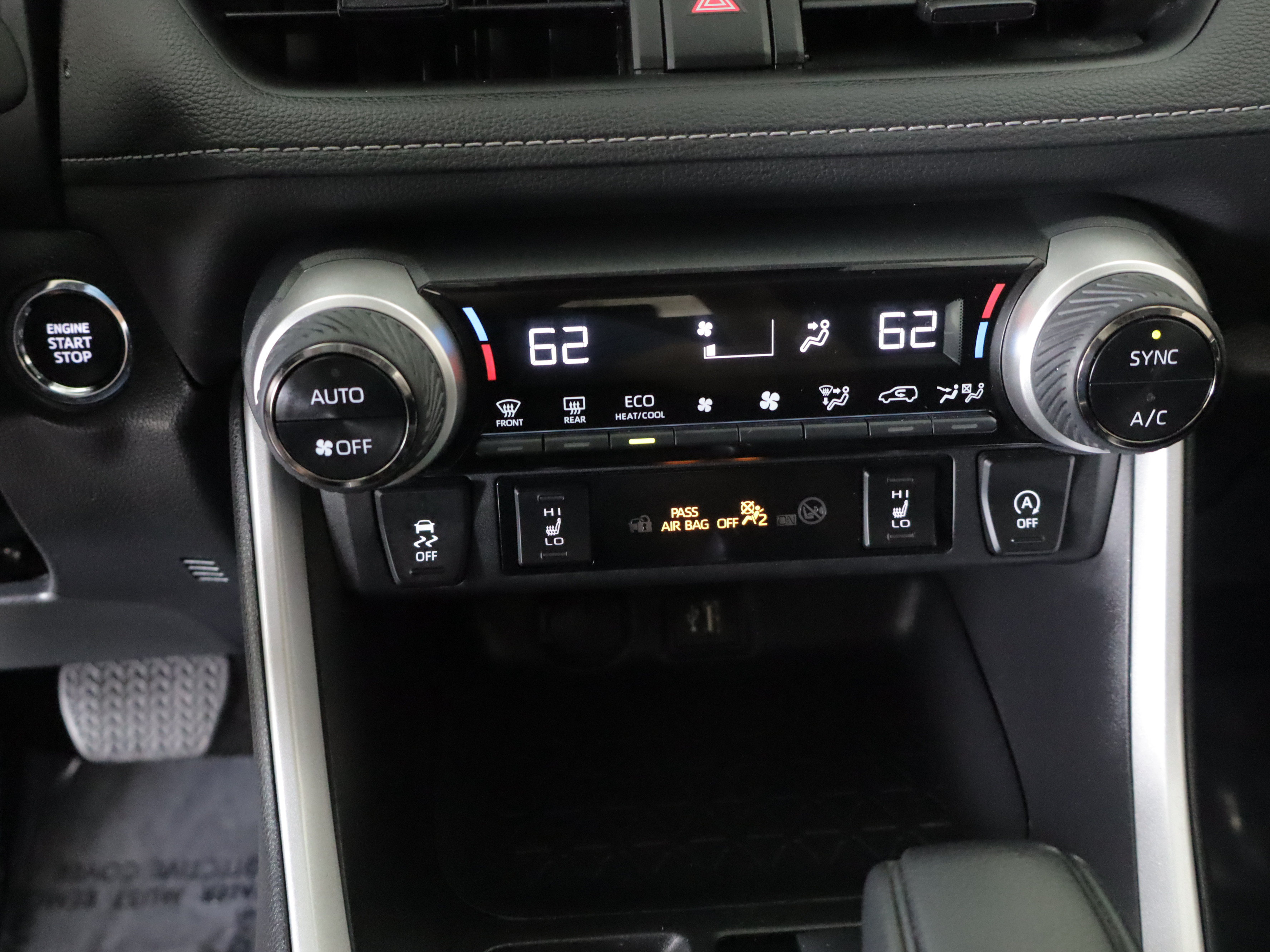 Used 2023 Toyota RAV4 XLE w/ Convenience Package AWD/4WD image 17