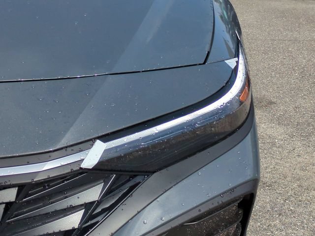 New 2026 Hyundai Elantra Sport FWD image 10