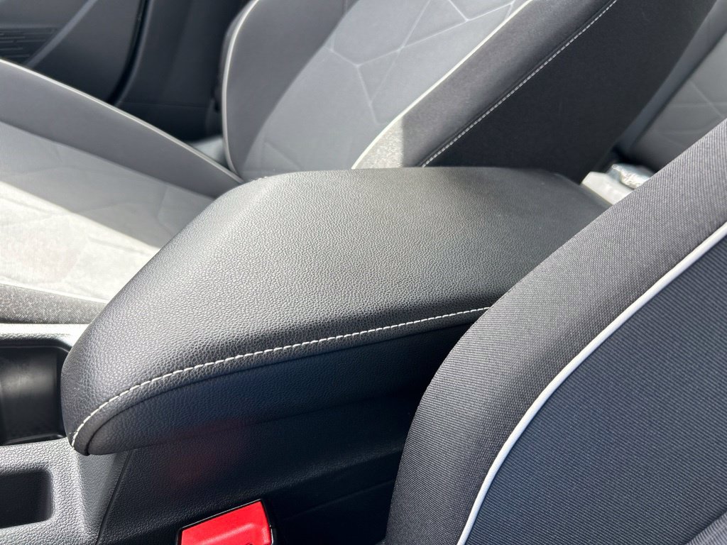 Certified 2026 Volkswagen Jetta Sport FWD image 36