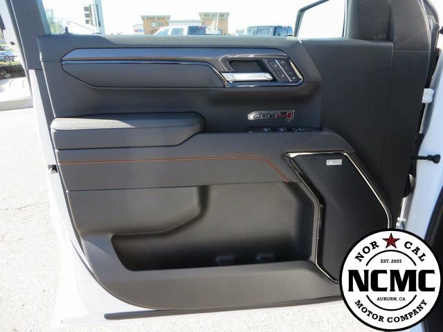 Used 2025 GMC Sierra 1500 AT4 image 21