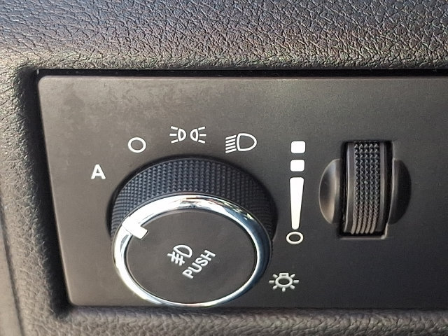 Used 2019 Jeep Grand Cherokee Summit AWD/4WD image 23