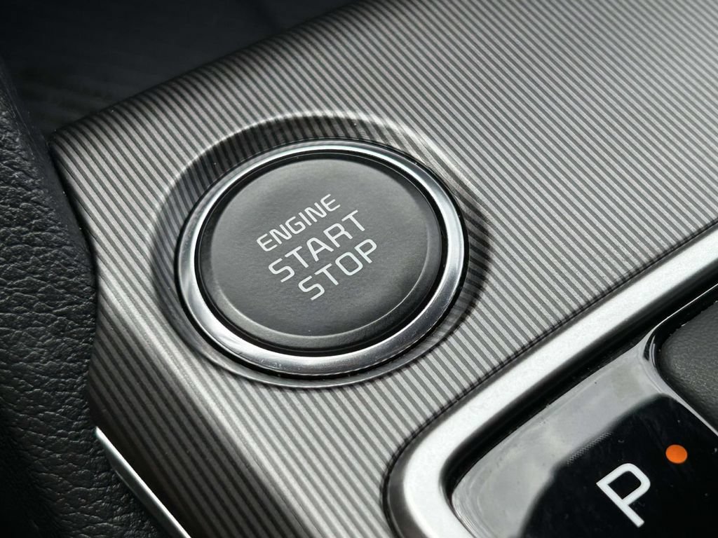Used 2026 Kia Sportage SX AWD/4WD image 30