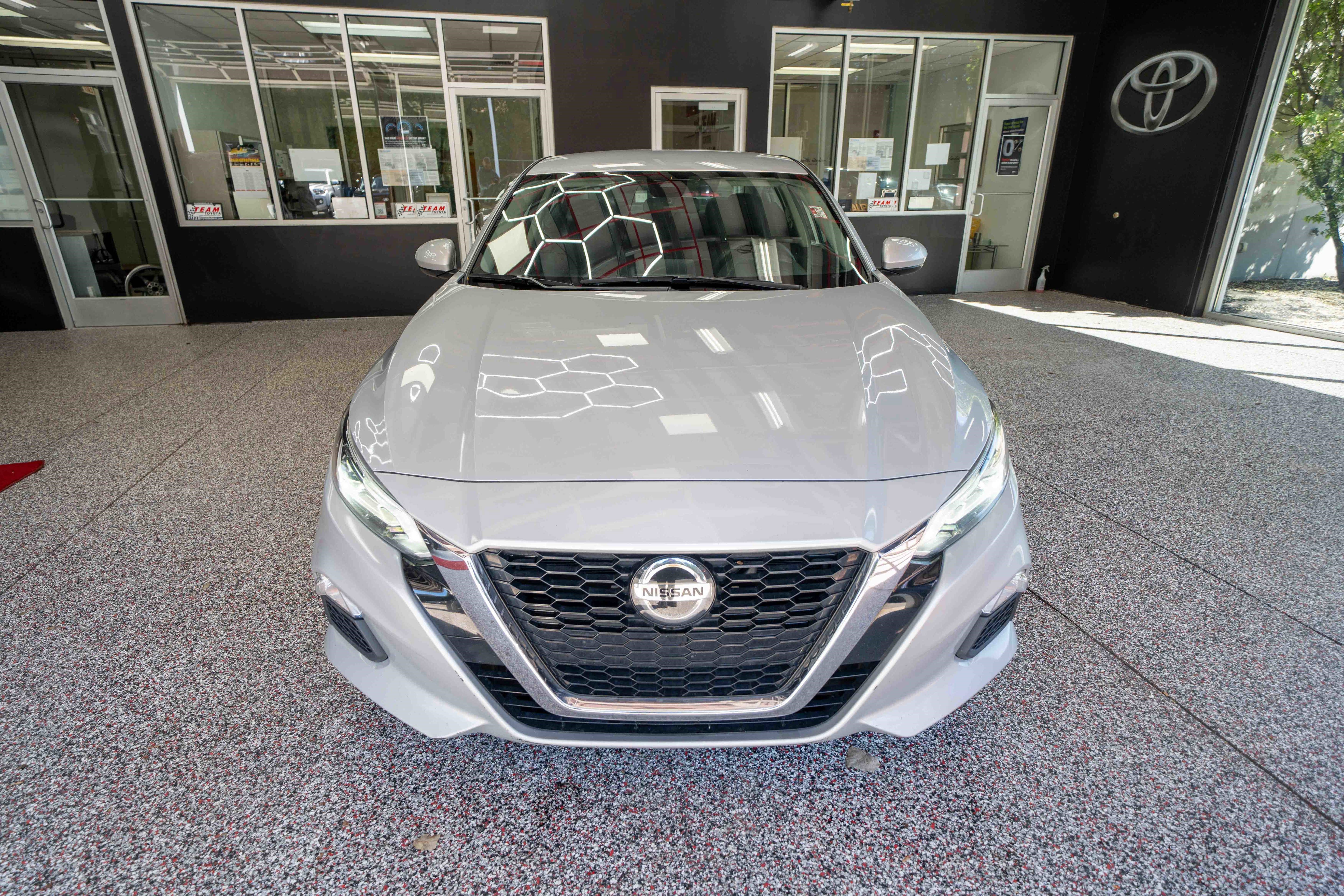 Used 2021 Nissan Altima 2.5 SV image 6