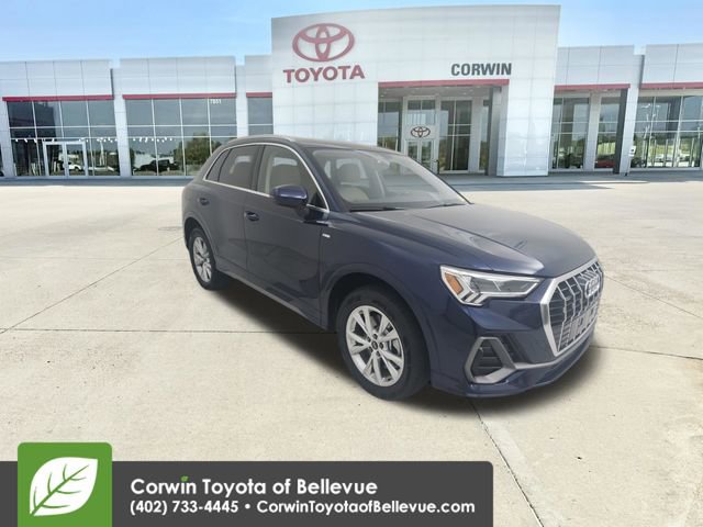 Used 2025 Audi Q3 2.0T Premium AWD/4WD image 2