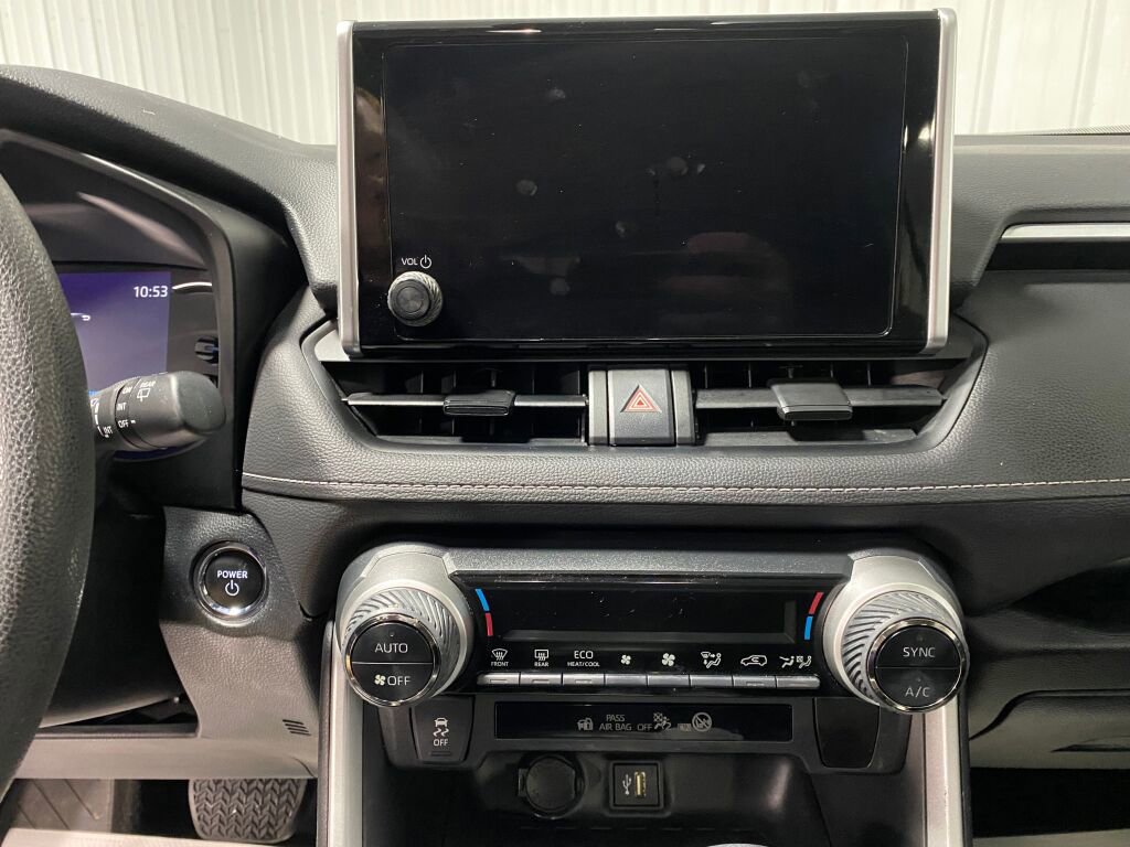 Used 2023 Toyota RAV4 XLE image 8