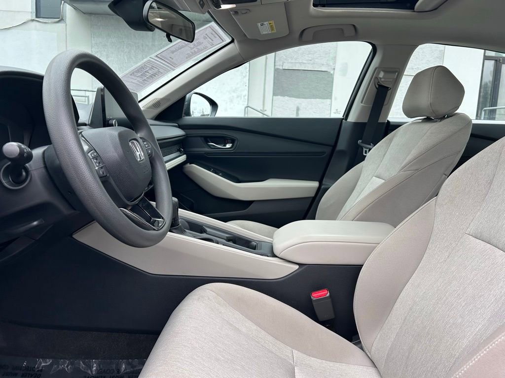 Used 2024 Honda Accord EX image 10