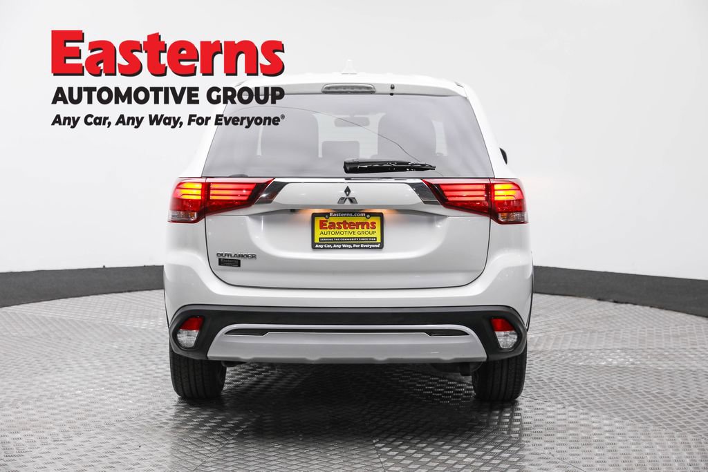 Used 2020 Mitsubishi Outlander ES image 6