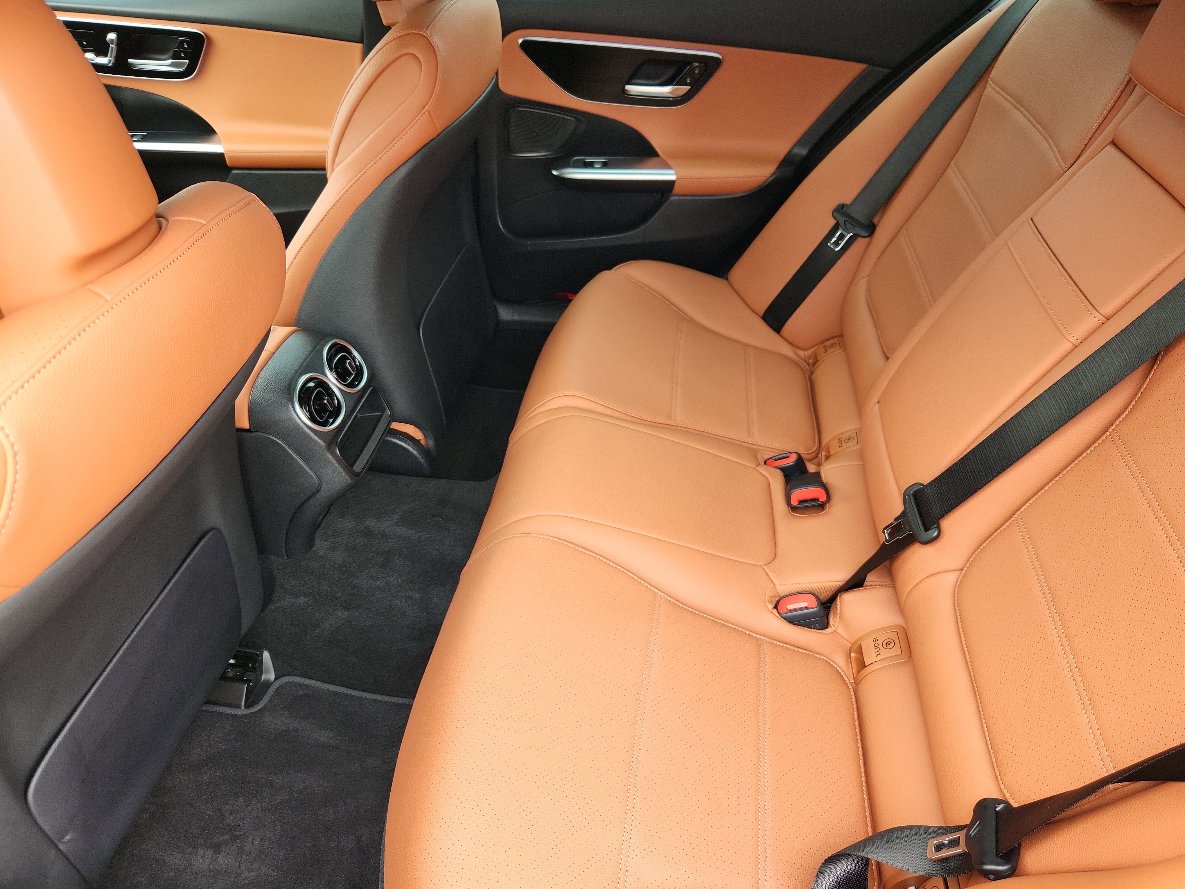 Used 2025 Mercedes-Benz C 300 4MATIC Sedan image 13