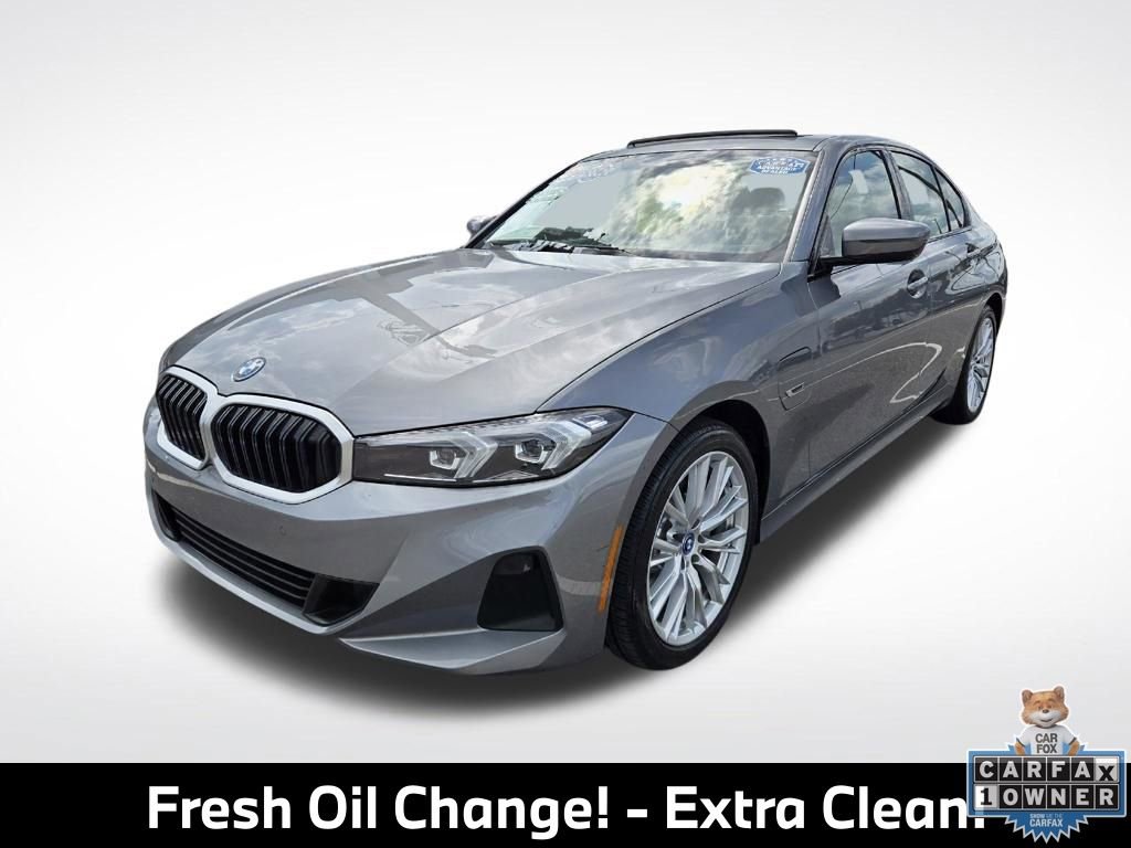 Used 2023 BMW 330e w/ Driving Assistance Package RWD image 5