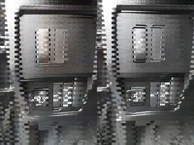 Used 2023 Toyota Tacoma 4x4 Double Cab image 9