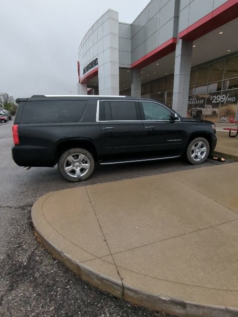 Used 2017 Chevrolet Suburban Premier image 19