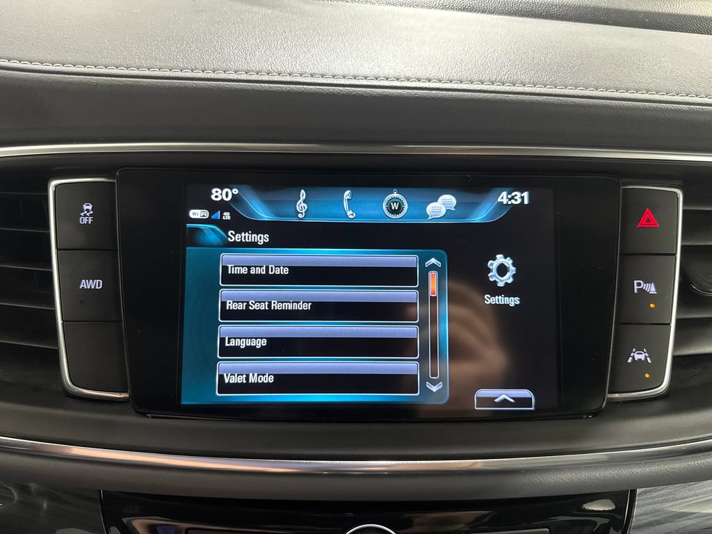Used 2018 Buick Enclave Premium AWD/4WD image 28
