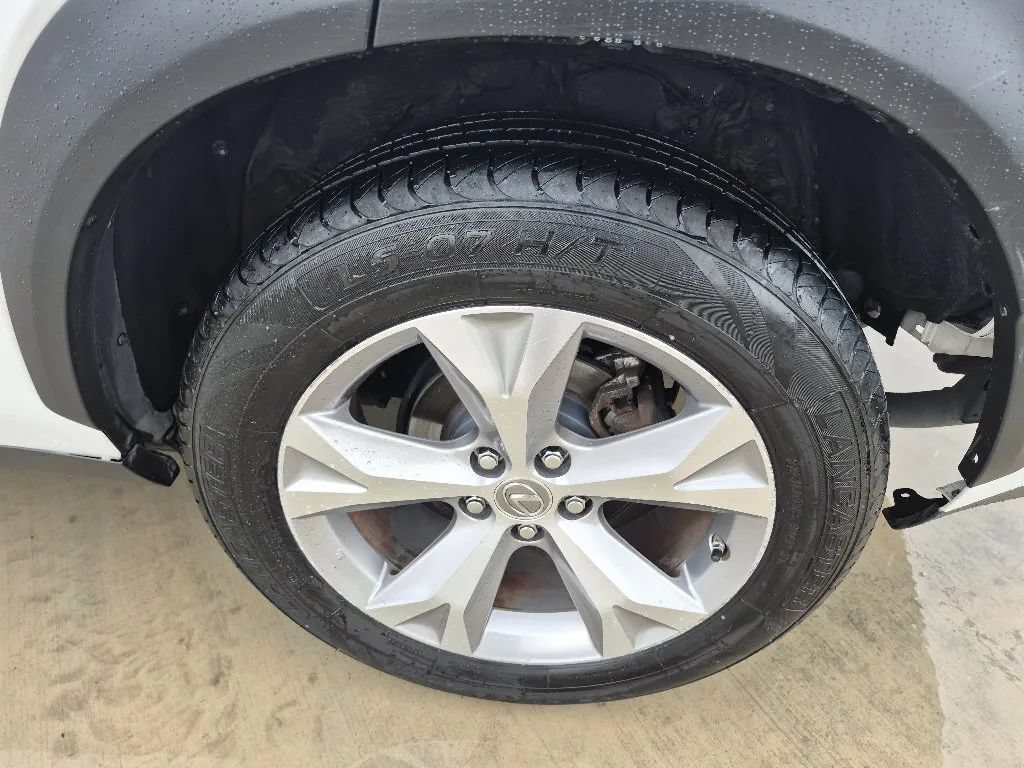 Used 2017 Lexus NX 200t FWD w/ Premium Package image 9