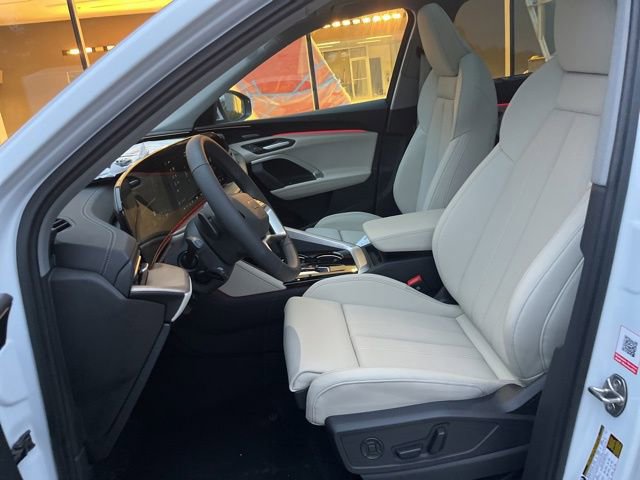 New 2025 Audi Q5 Premium Plus image 23