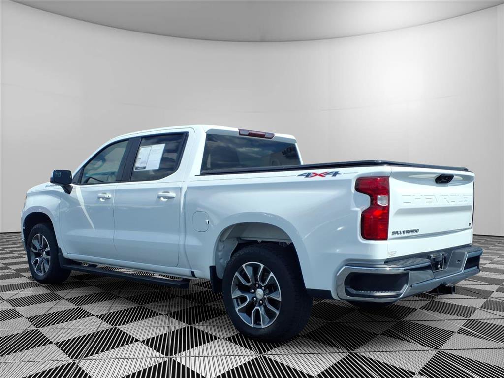 Used 2023 Chevrolet Silverado 1500 LT AWD/4WD image 24