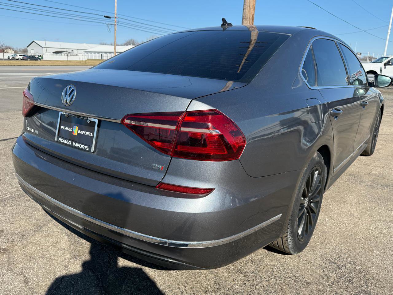 Used 2017 Volkswagen Passat 1.8T SE FWD image 10