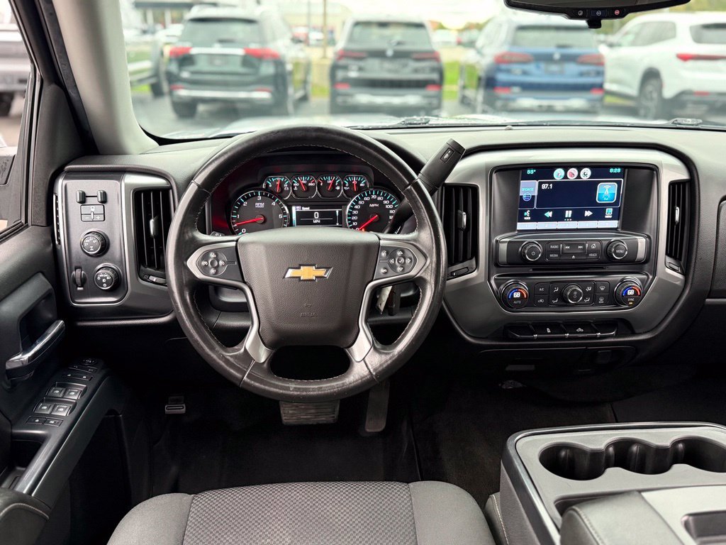 Used 2015 Chevrolet Silverado 1500 LT w/ LT Convenience Package AWD/4WD image 5