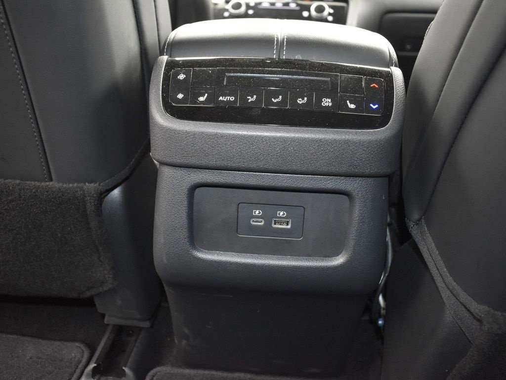 Certified 2025 INFINITI QX60 Luxe image 17