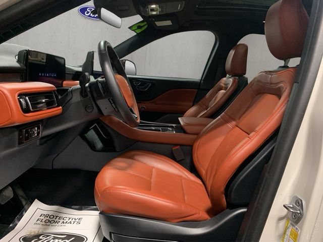 Used 2025 Lincoln Aviator Reserve w/ Illumination Package AWD/4WD image 11