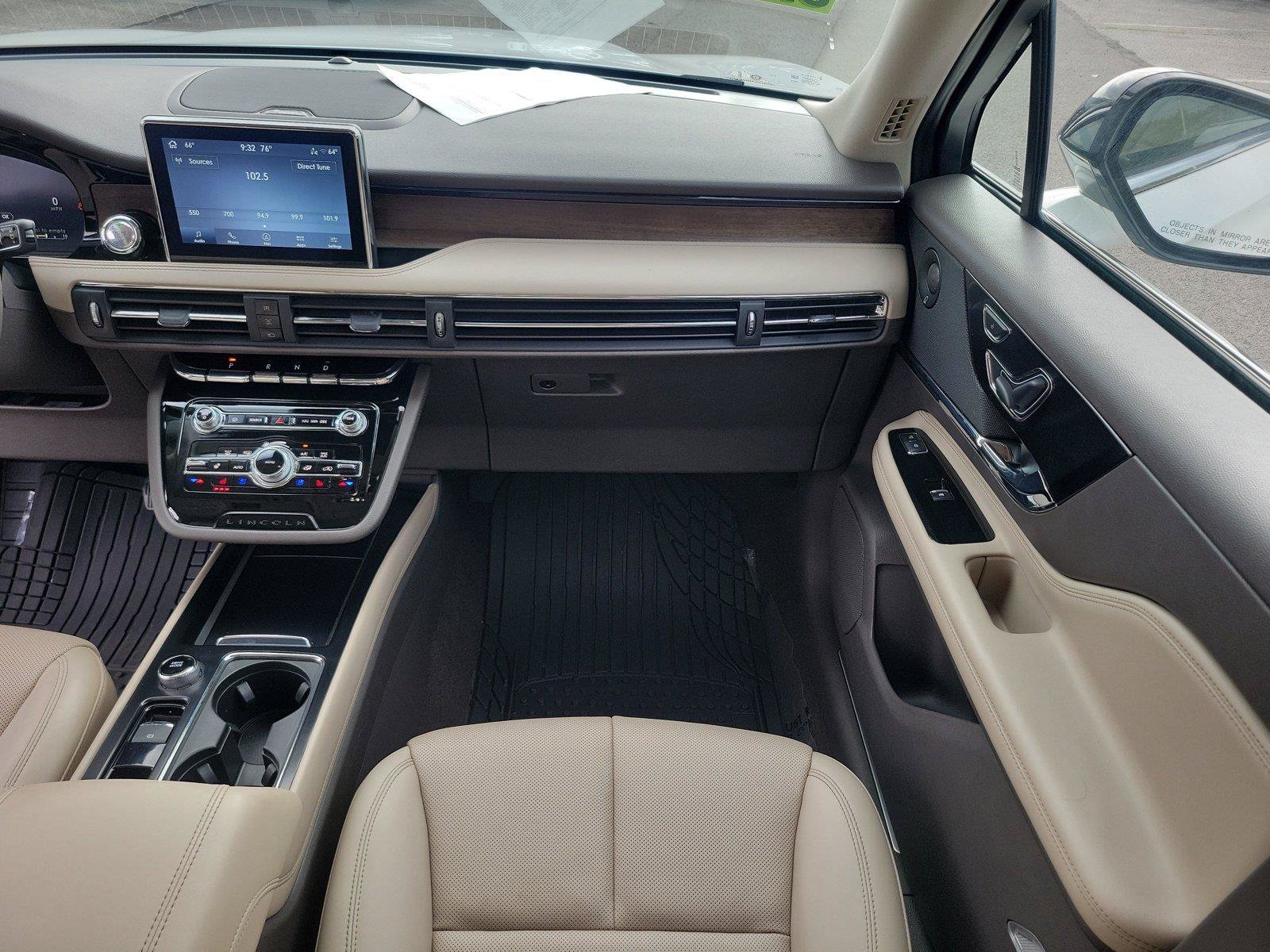 Used 2021 Lincoln Corsair Reserve w/ Elements Package FWD image 10