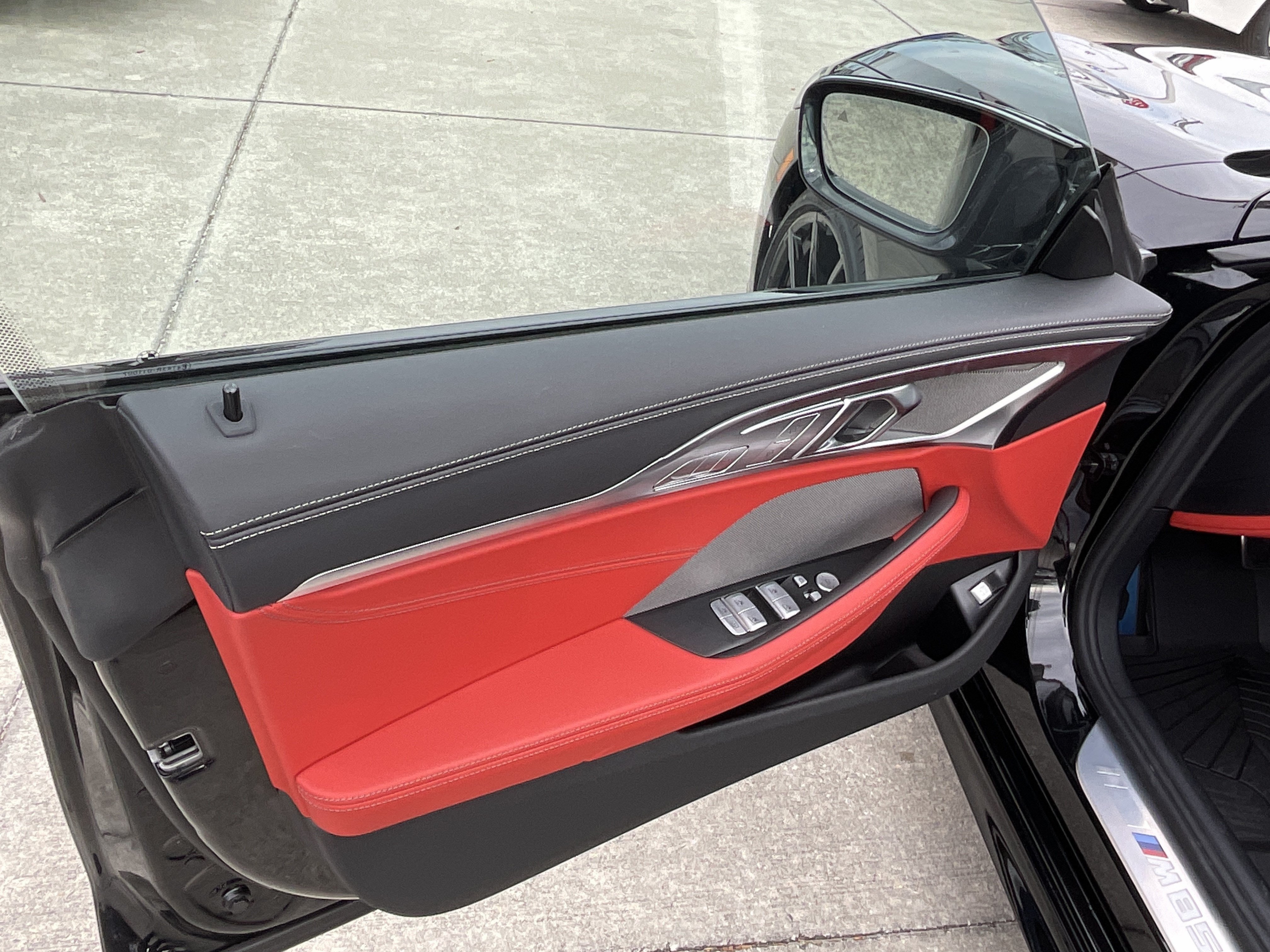 New 2026 BMW M850i xDrive w/ M Carbon Exterior Package AWD/4WD image 8