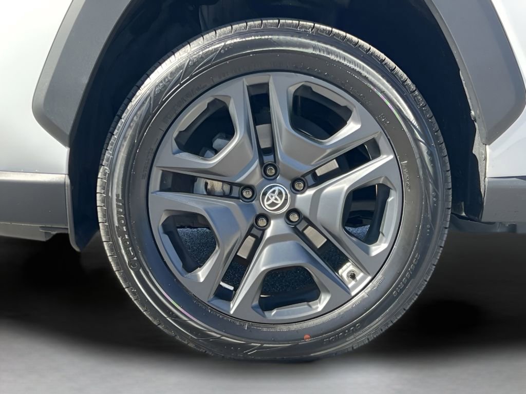 Used 2023 Toyota RAV4 Adventure image 12