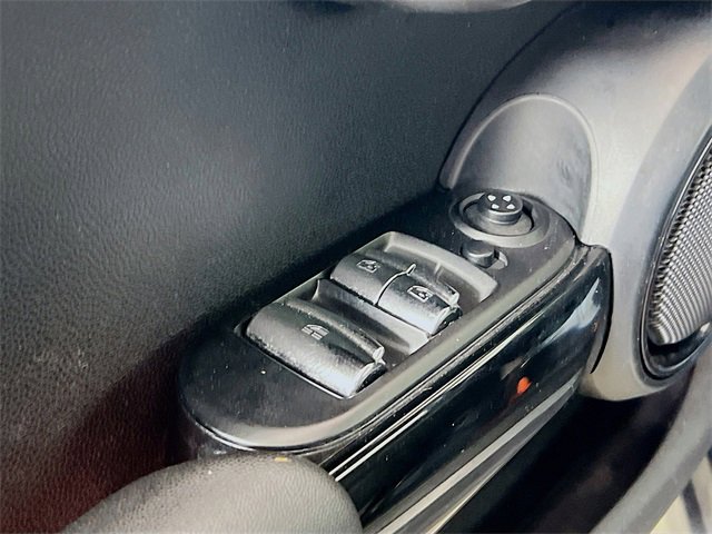 Used 2016 MINI Cooper S image 17