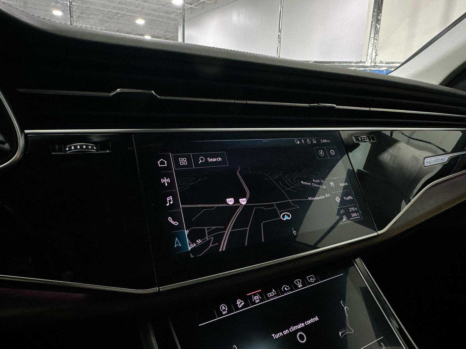 Used 2019 Audi Q8 Prestige image 26