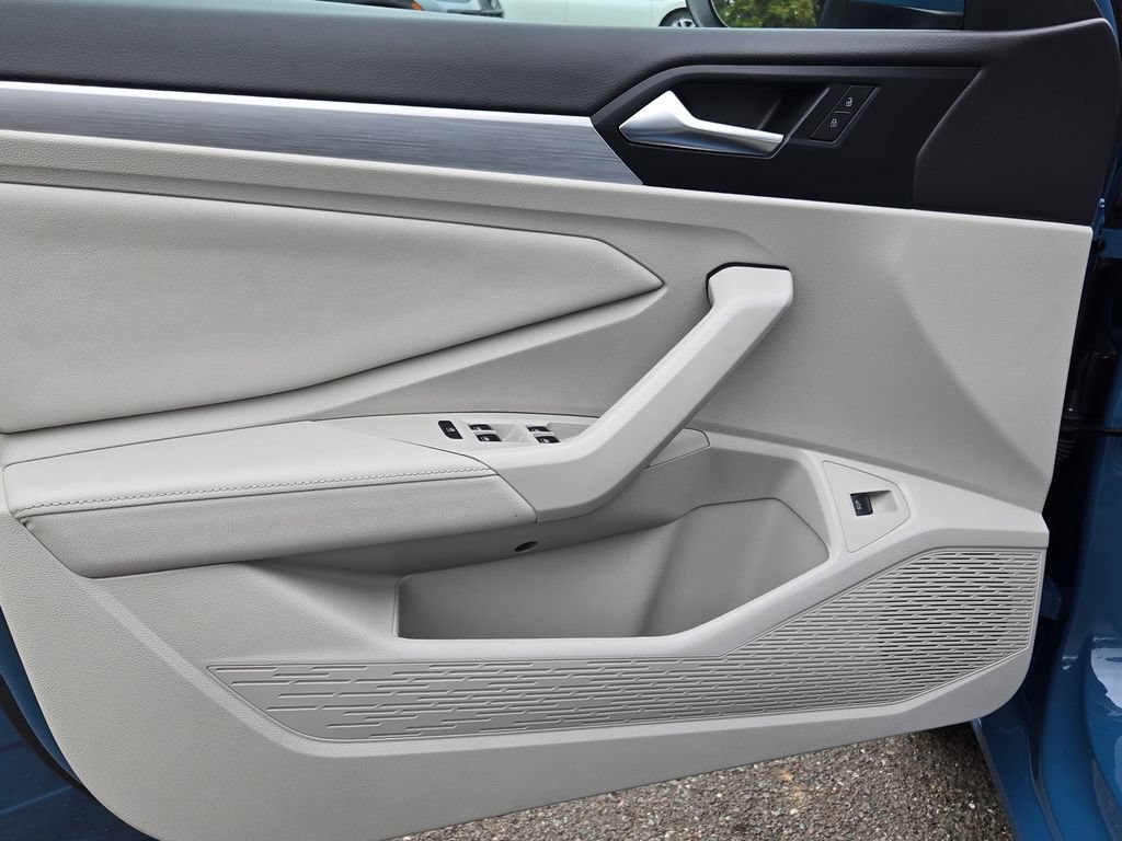 Used 2025 Volkswagen Jetta S FWD image 10