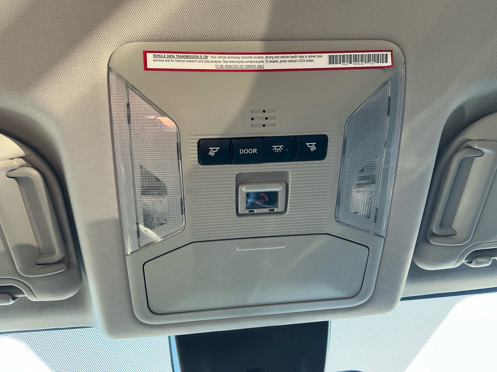 Used 2021 Toyota RAV4 XLE w/ Carpet Mat Package (TMS) image 31